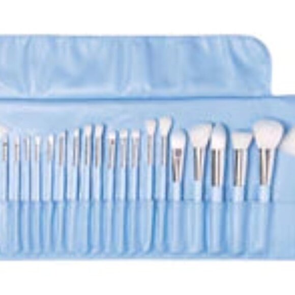 Beauty Creations Brush Set Bubble Gum 24 Piece - Picture 2 of 3